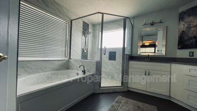 Building Photo - 842 Lancer Cir