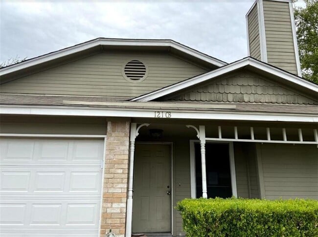 Building Photo - 12103 Sunderland Dr