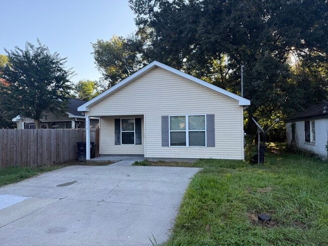 Building Photo - 3454 Osceola St