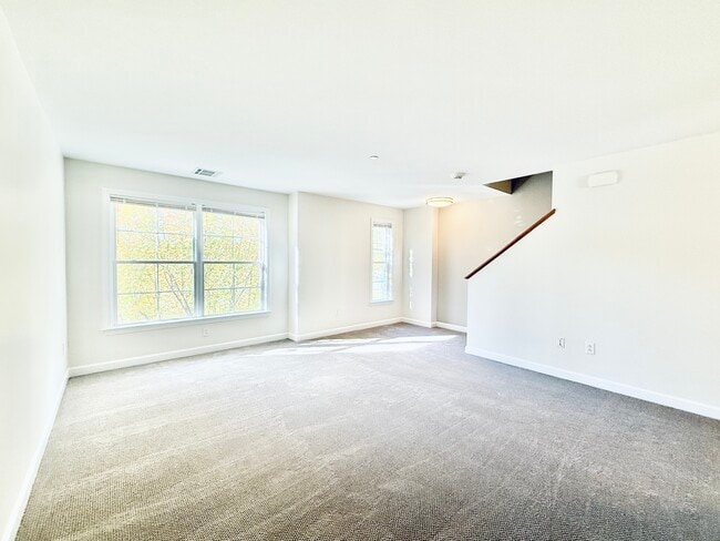 Building Photo - 72 Merrell Ave