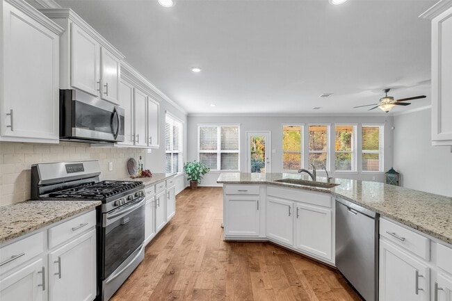 Building Photo - 4718 Misty Ranch Dr