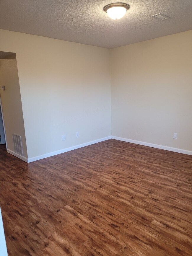 Building Photo - Dexter Grant Townhouses