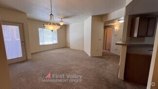 Building Photo - 2 Bedrooms, 2 Baths