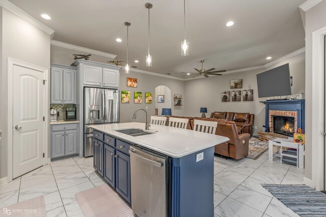 Building Photo - Modern 4BR Home w/ Bonus Room in Dogwood South