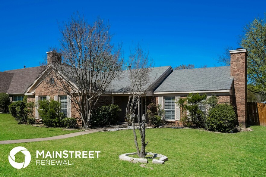 Building Photo - 909 Eagle Dr