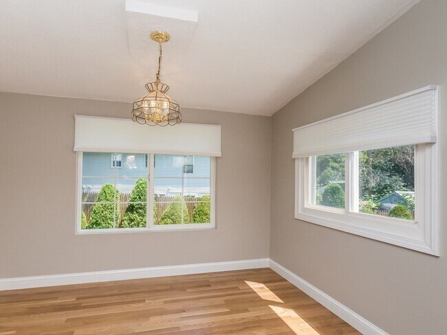 Building Photo - 36 Bonad Rd