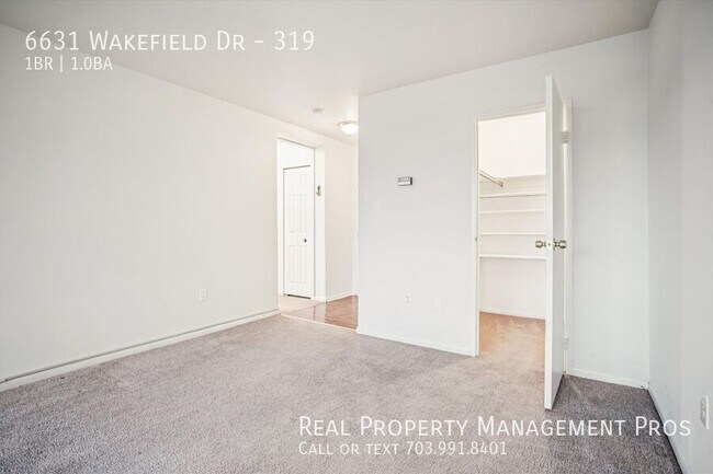 Building Photo - 6631 Wakefield Dr