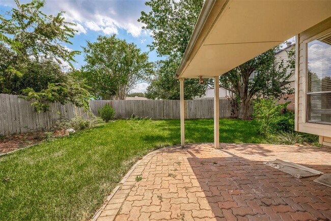 Building Photo - 4422 Waterfall Way