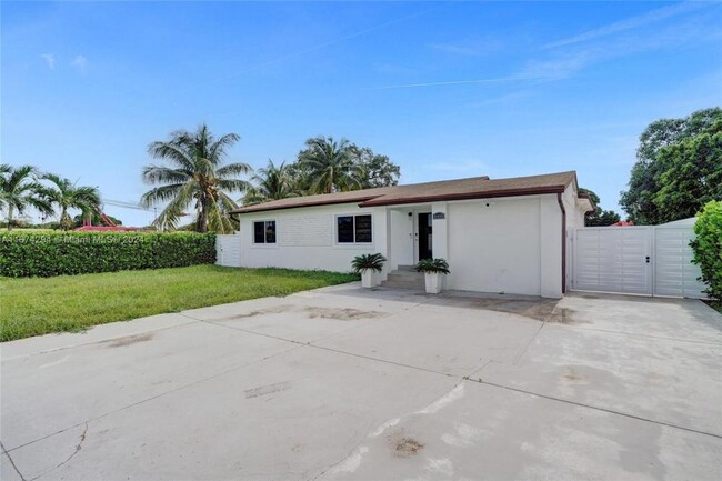 Building Photo - 4 bedroom in Miami FL 33169