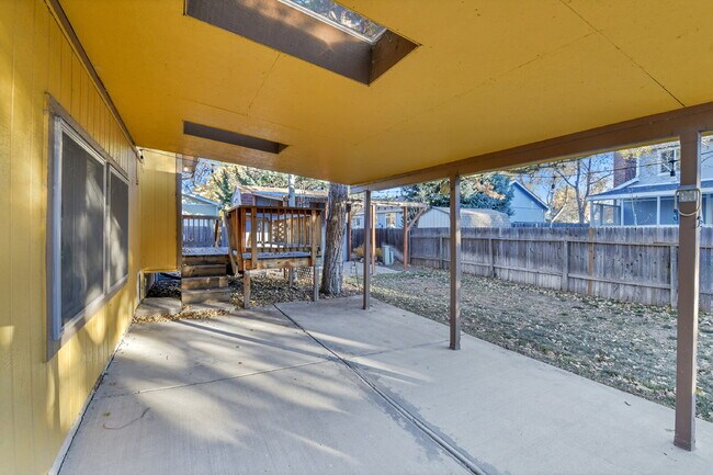 Building Photo - $2,795 - 3 Bed, 2.5 Bath Home in Broomfiel...