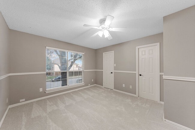 Building Photo - 7705 Case Dr