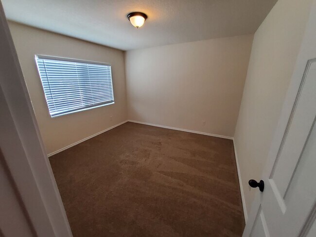 Building Photo - 8712 Vista De Nubes