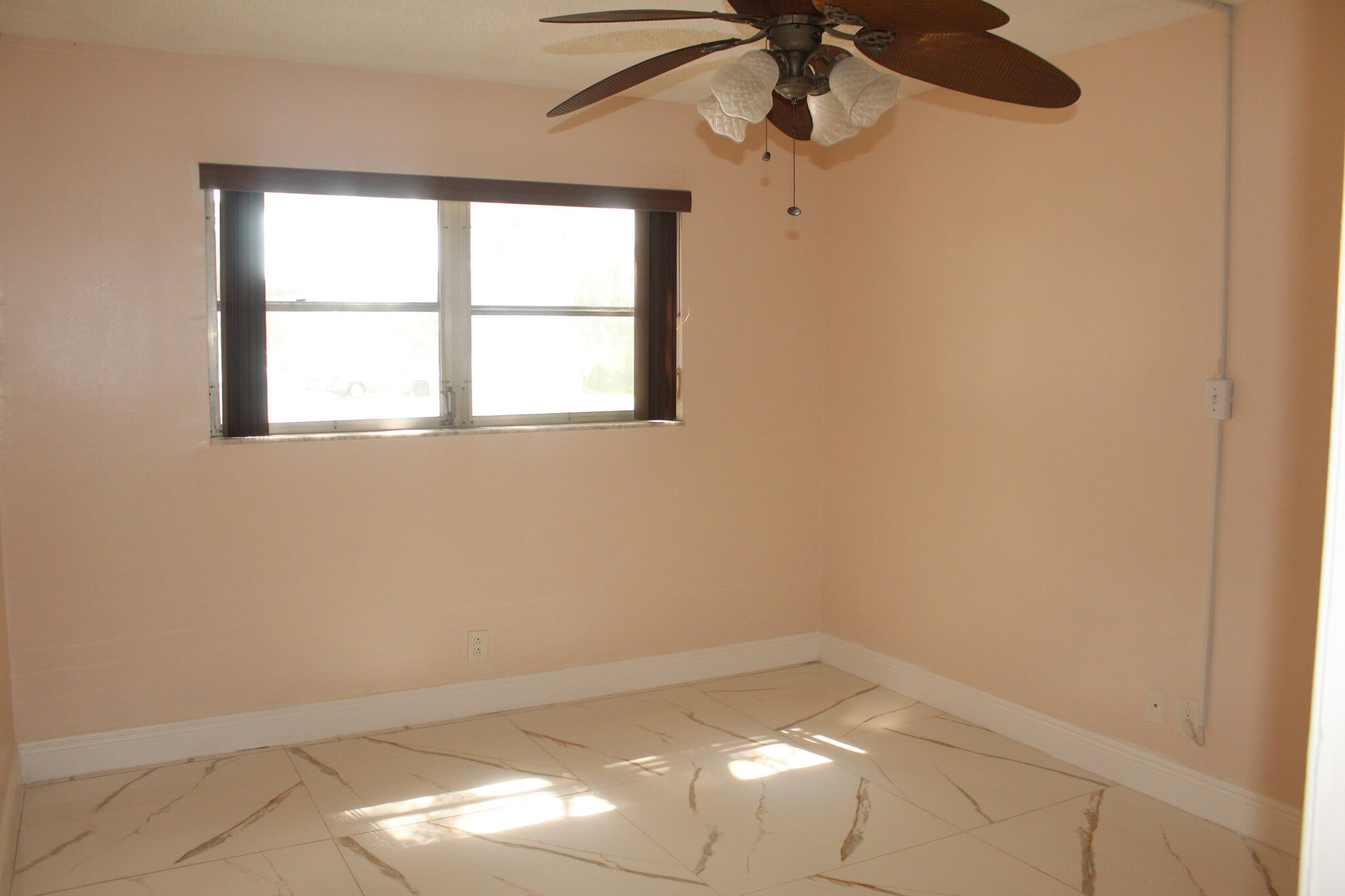 Building Photo - 4821 NW 22nd Ct