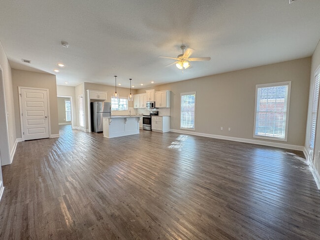 Building Photo - 35 Grove Cir