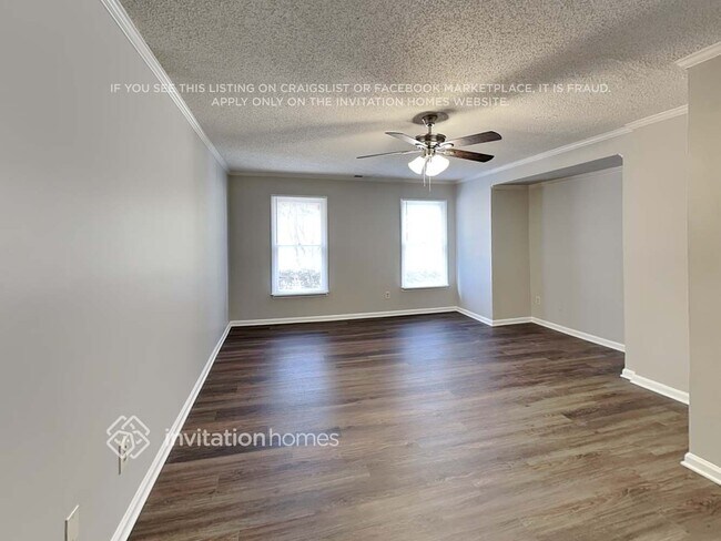 Building Photo - 300 Southland Rd