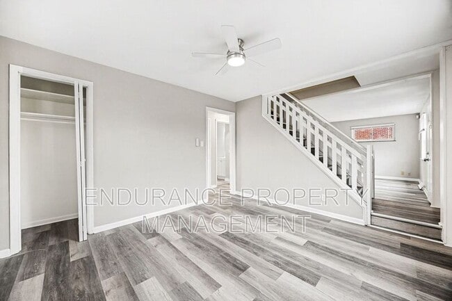 Building Photo - 4765 Hardwick Dr