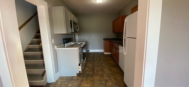 Building Photo - 2463 KY-94