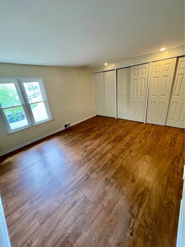Building Photo - 4917 Artcrest Dr