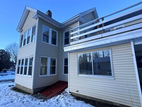 Building Photo - 39 Allen St