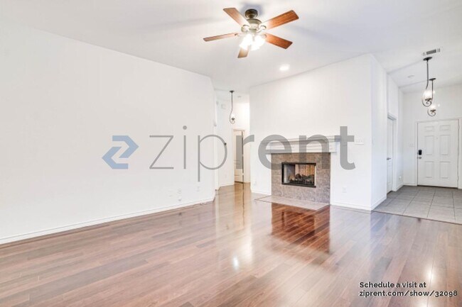 Building Photo - 1217 Charleston Ln