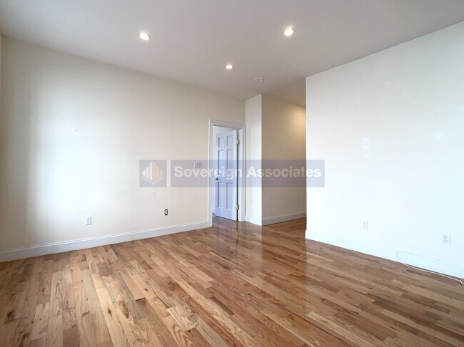 Building Photo - 270 Fort Washington Ave