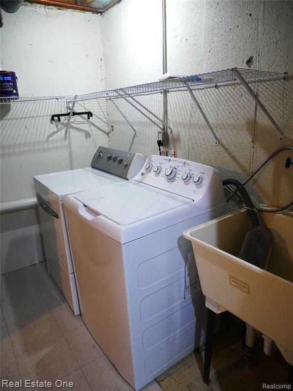 Building Photo - 5082 Buckingham Pl Dr