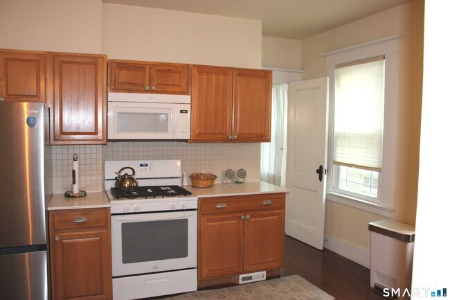 Building Photo - 44 Brownell St