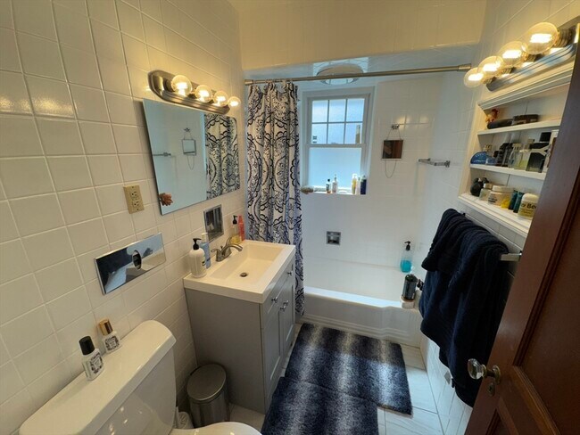 Building Photo - 64 Palfrey Rd