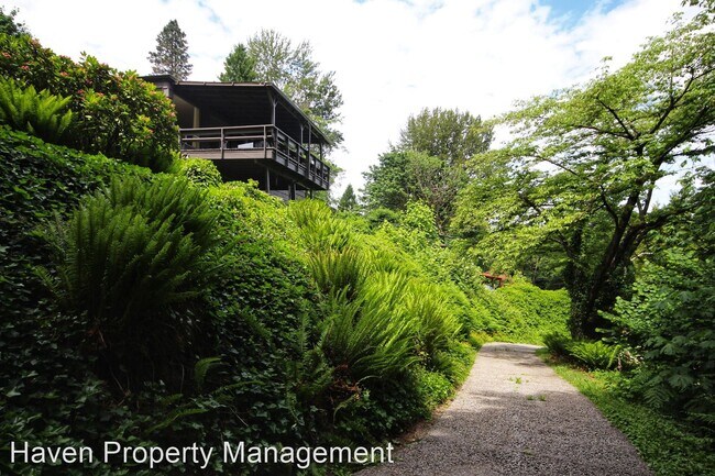 Building Photo - 2 br, 1.5 bath House - 10831 Aqua Way S Un...