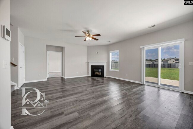 Building Photo - 5 Spinney Ct