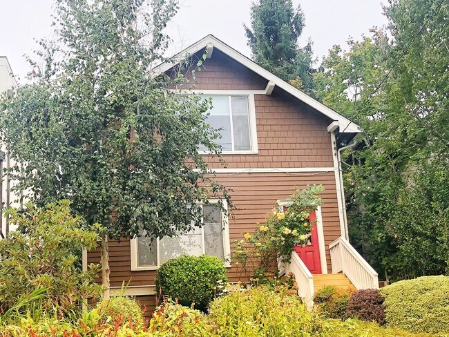 Primary Photo - Beautiful Madison Valley Craftsman