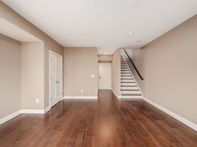 Building Photo - Luxury Living at Four X Five Condos