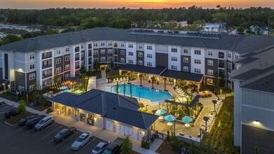 Building Photo - Amberleigh South