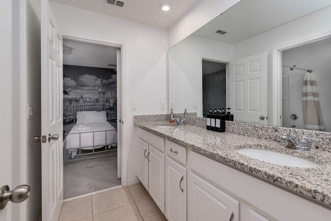 Building Photo - 8907 Caroline Bay Ct