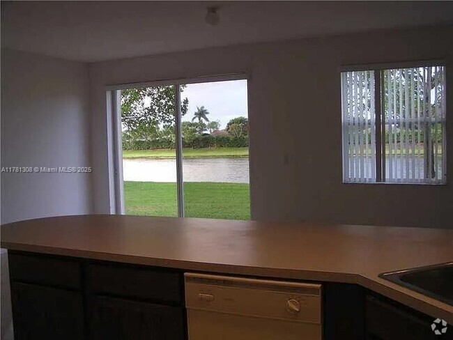 Building Photo - 1309 Alicante Ct
