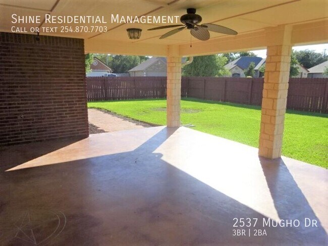 Building Photo - 2537 Mugho Dr