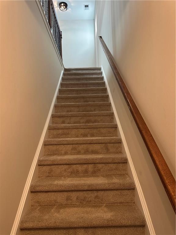 Building Photo - 403 Village View