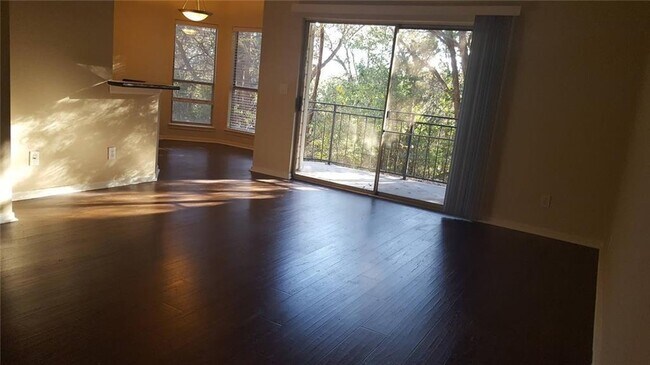 Building Photo - 6000 Shepherd Mountain Cove