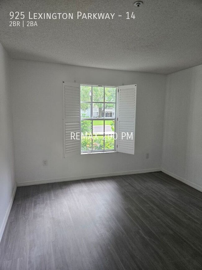 Building Photo - 925 Lexington Pkwy