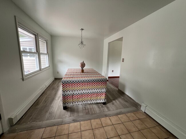 Building Photo - 505 Church St