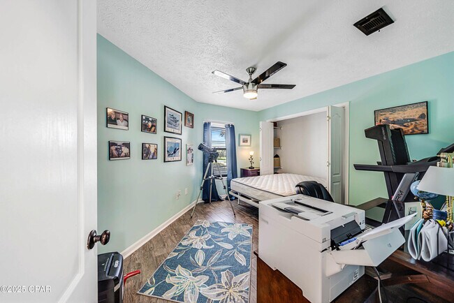 Building Photo - 625 Amberjack Dr