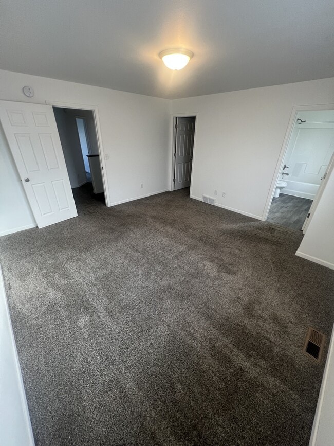 Building Photo - 5912 36th St S