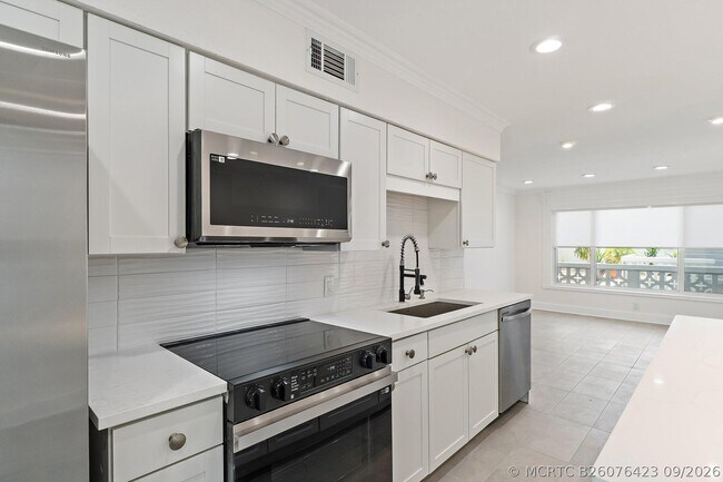 Building Photo - 624 Southwind Cir