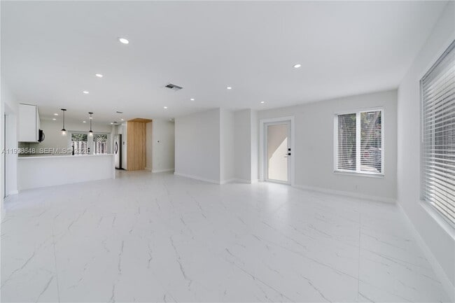 Building Photo - 9826 SW 222nd Terrace