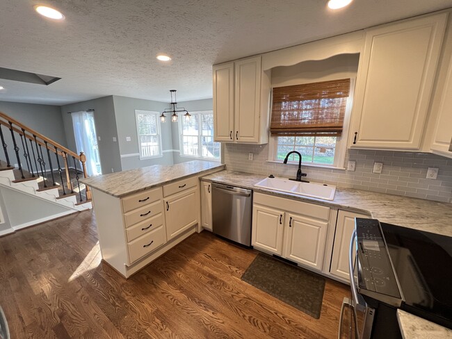 Building Photo - 618 McCauliff Dr