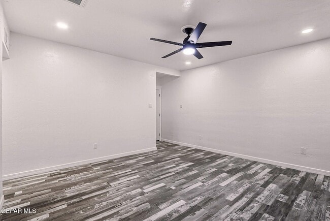 Building Photo - 6251 Arapaho Rd