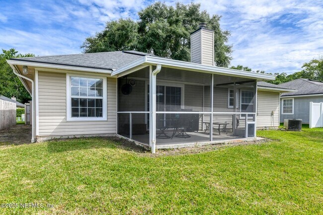 Building Photo - 7596 Fawn Lake Dr N