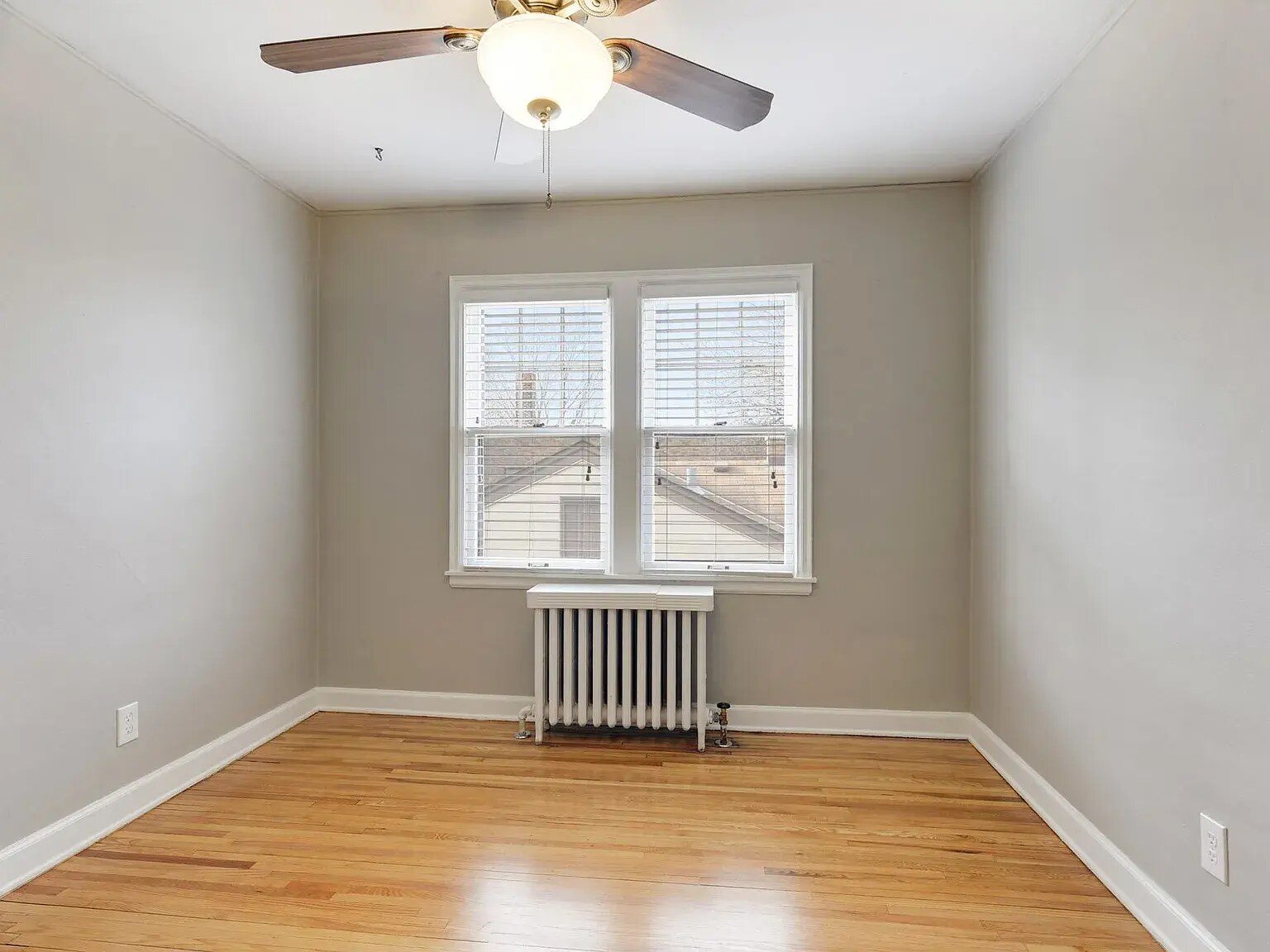 Building Photo - 1652 Randolph Ave