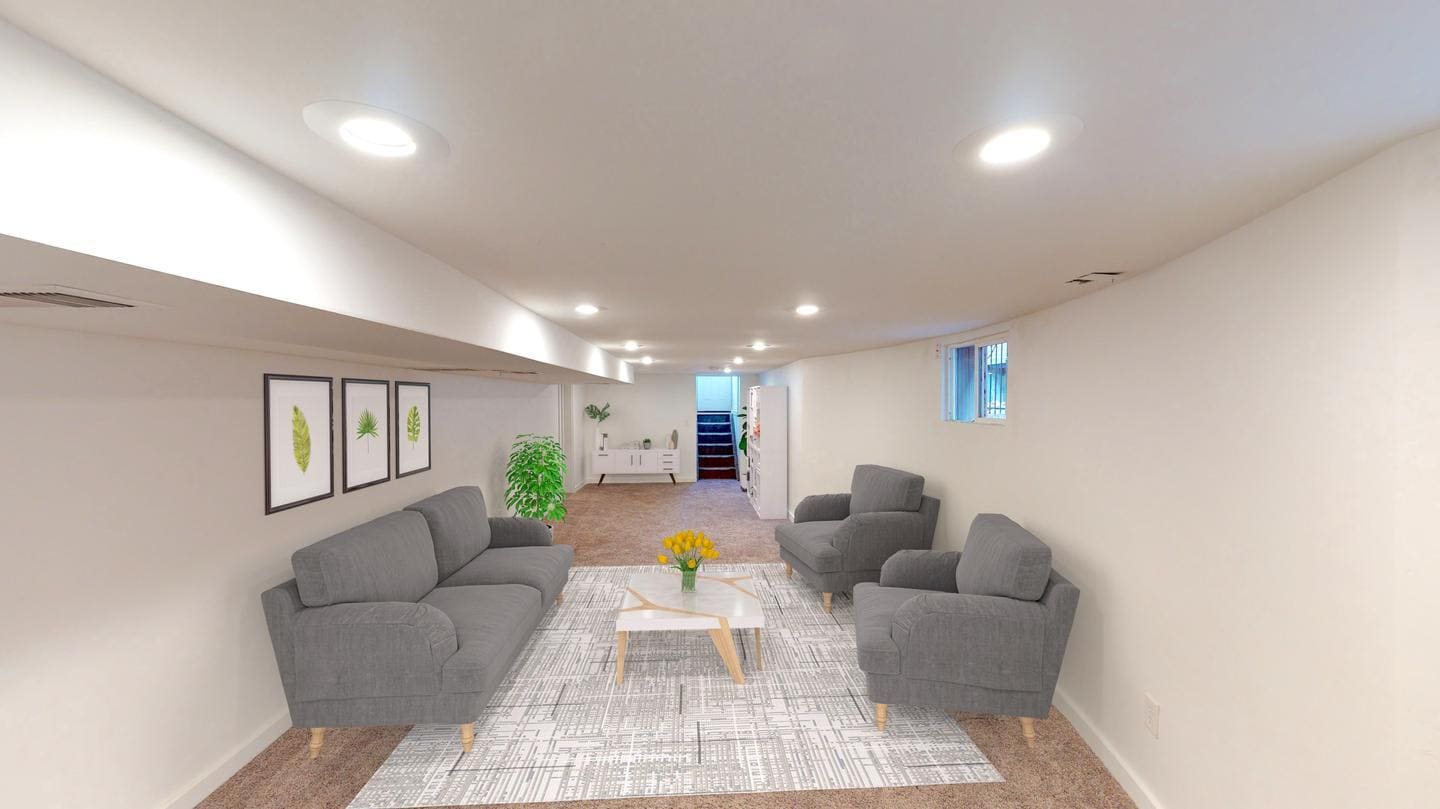 Building Photo - Recently updated Jefferson Park home with fenced backyard