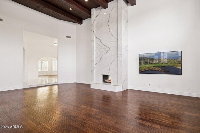 Building Photo - 8303 N 61st Pl